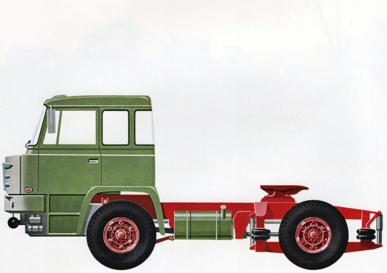 Tracteur Büssing S 16-210 F : grand porte-à-faux avant