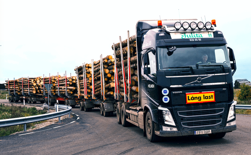 Train routier grumier suédois : 112 t de charge utile
