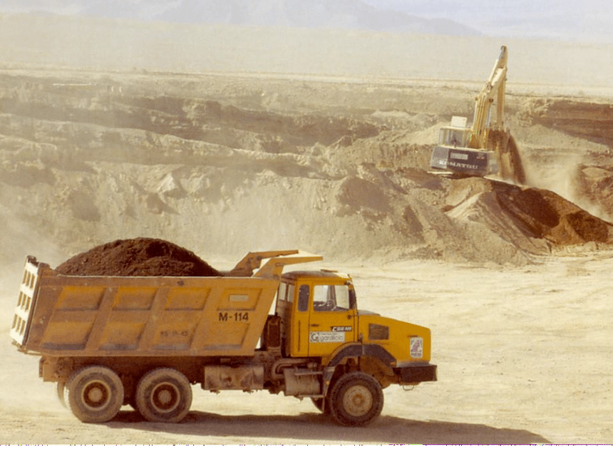 Renault CBH 6x4 pour travaux durs