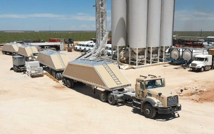 Train double pour le transport de sable chez Atlas Energy