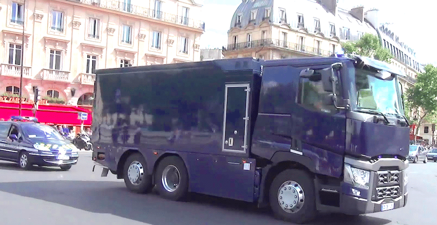 Renault Trucks C 6x2 transport de fonds