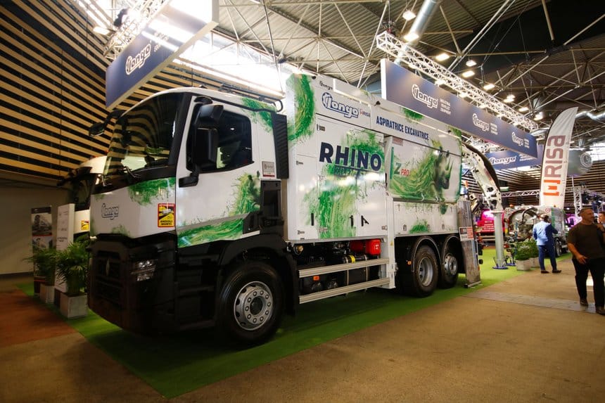 Aspiratrice télécommandée Rhino Z Pro de Longo