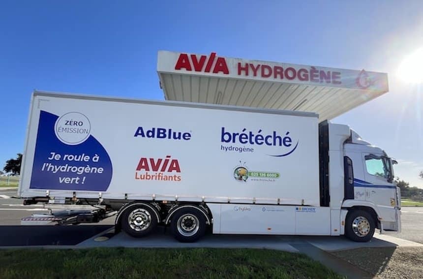 Un porteur 26 t Hyundai à hydrogène en caisse sèche en Vendée