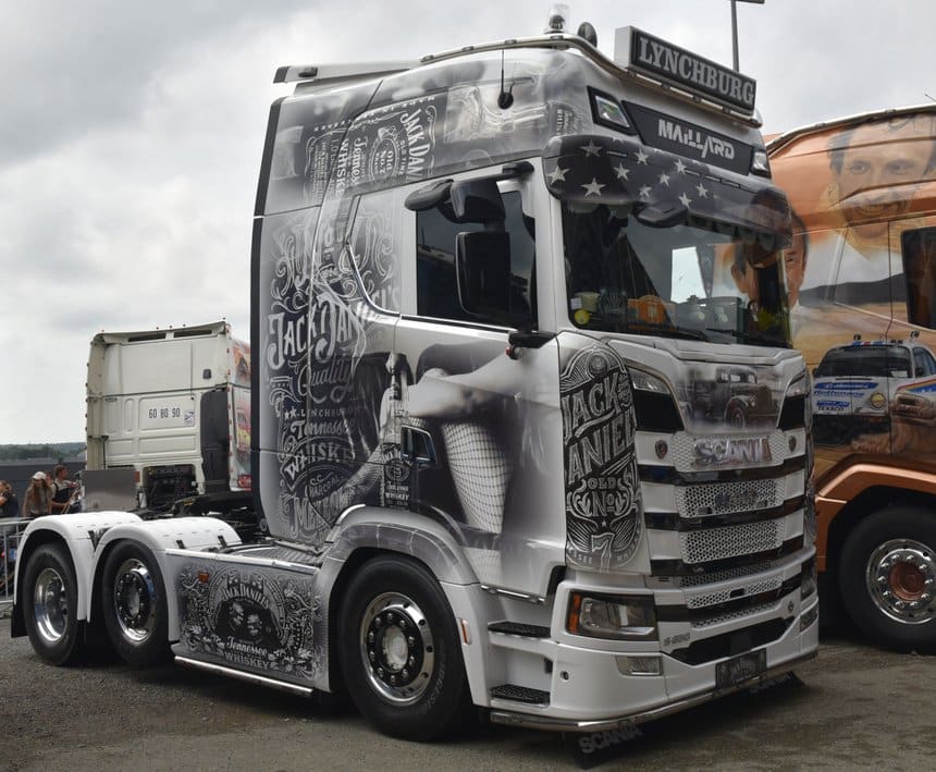 Kustom ton truck fait aussi du covering
