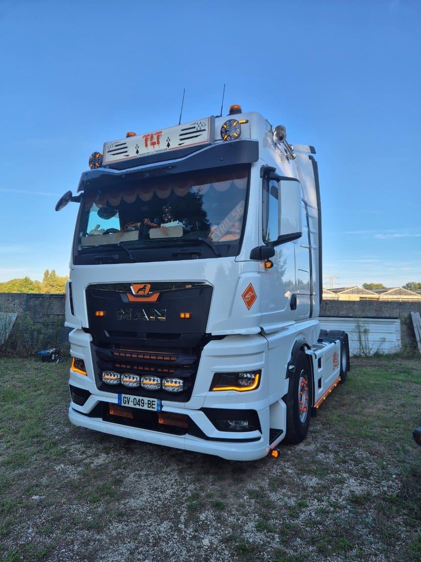 MAN TGX 18.480 des transports Le Trionnaire