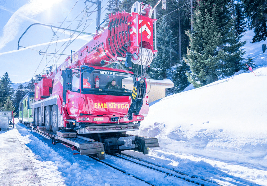 Dépannage d'une automotrice par deux grues