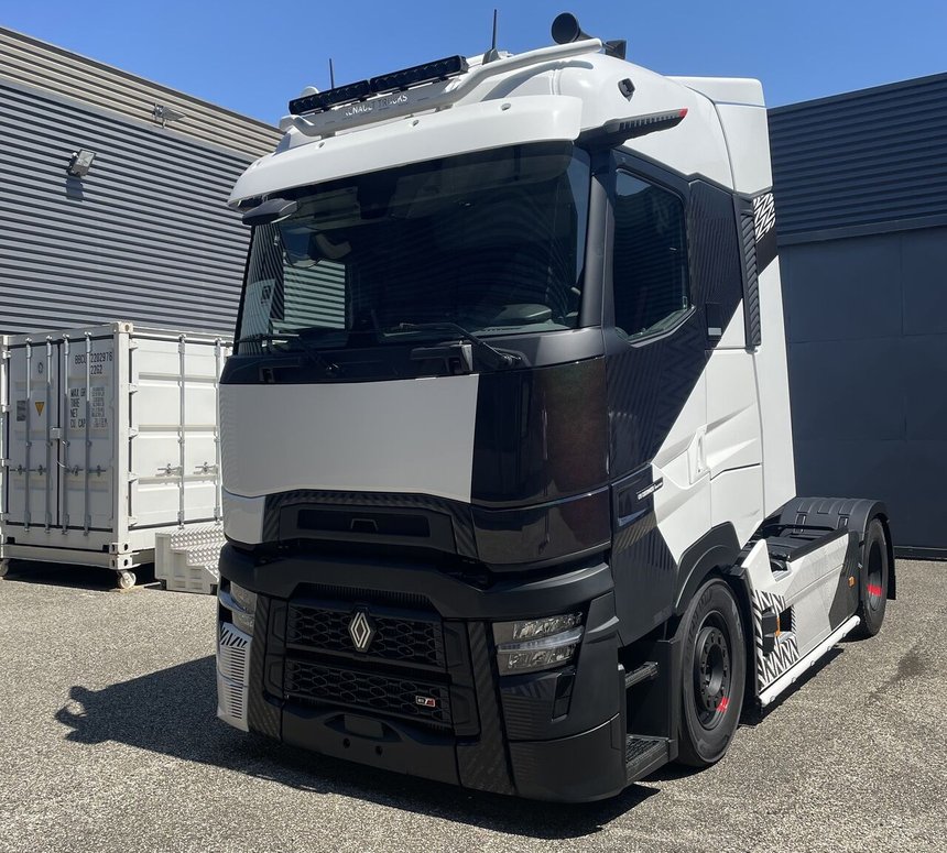 Le Renault T High Rainbow est prêt !