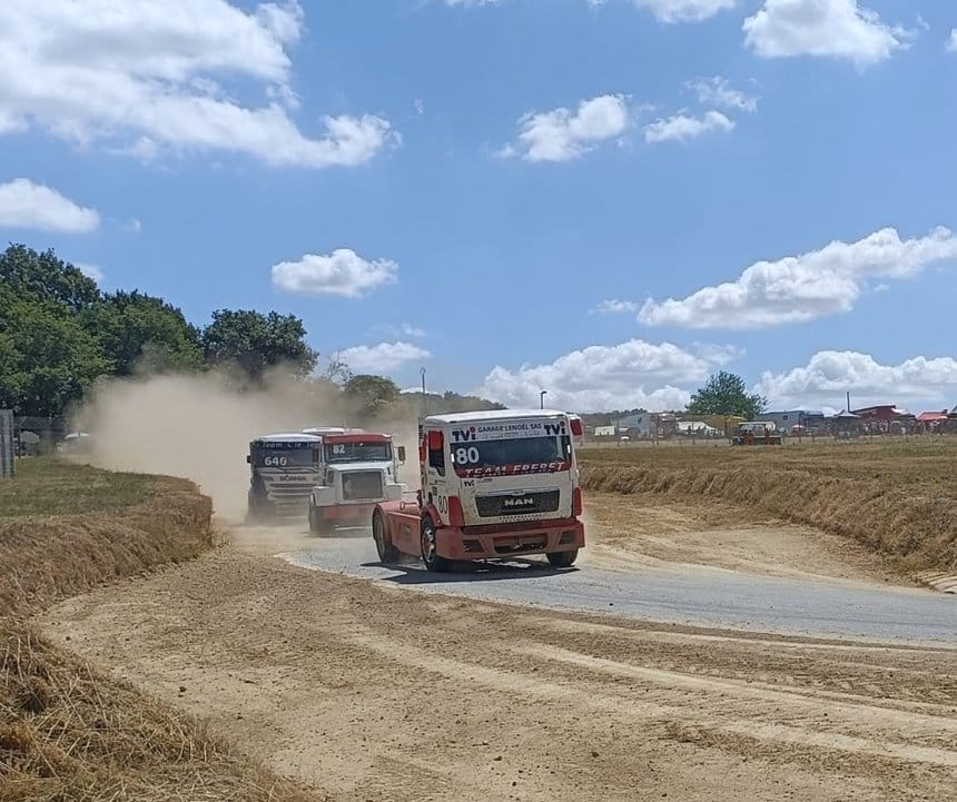 En Super cross à Bourges-Allogny, François Fréret mène la danse