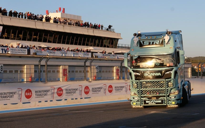 Scania 560 R tuning de STR : la parade, le clou du spectacle