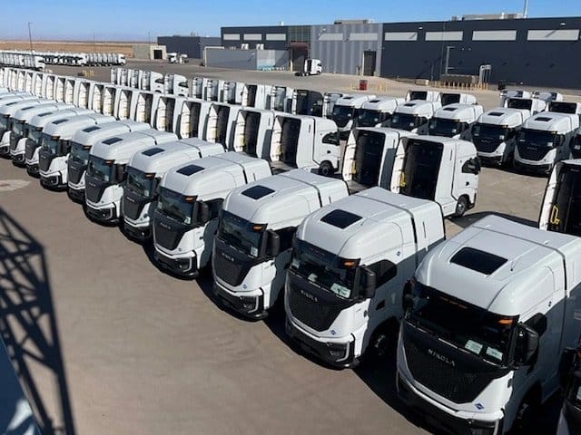 103 camions Nikola vendus aux enchères
