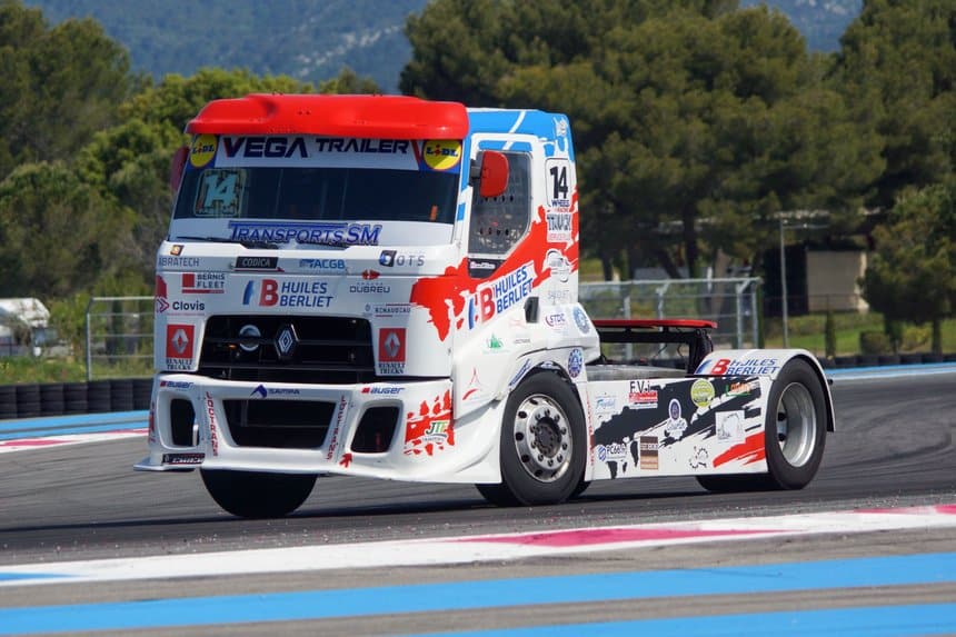 Néel de la terre à la piste