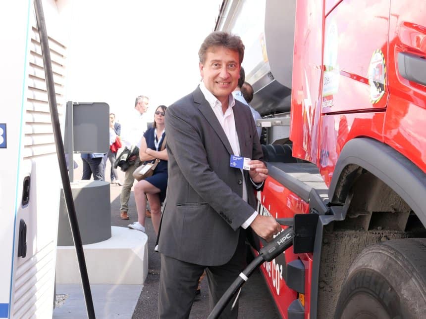 Le président d'AS 24, Philippe Callejon présente l'offre électrique