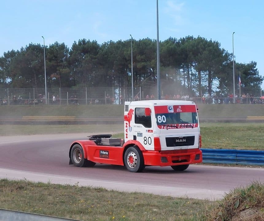 Fréret et son MAN favoris en Super Cross