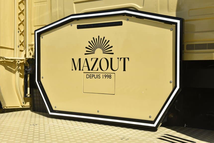 Scania S 530 des tps Riquelme : de l'humour sur la potence