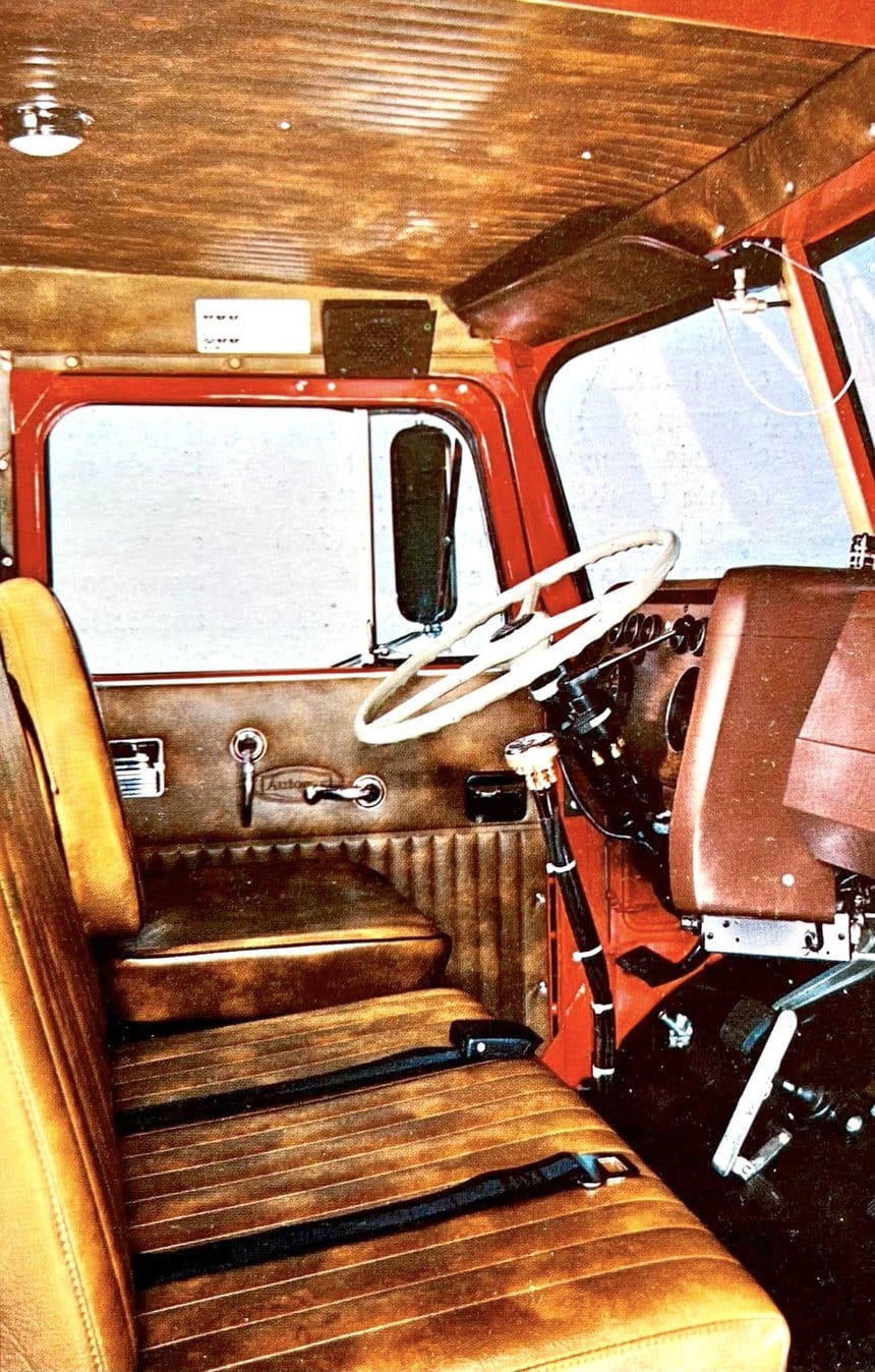 Camion Autocar DK-64 de 1968