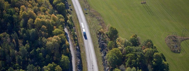 Emissions de CO2 des camions : l'Union Européenne frappe fort !