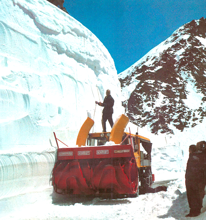 Mercedes Unimog en 1970 dans une station autrichienne