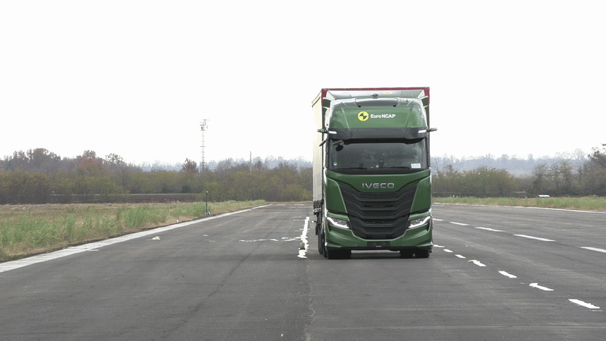 L'Iveco S-Way tracteur 4x2 et porteur 6x2 sont en queue du classement Euro NCap 2026
