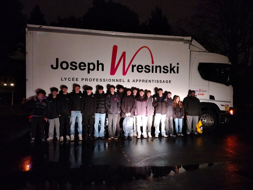 Seize élèves conducteur en voyage initiatique