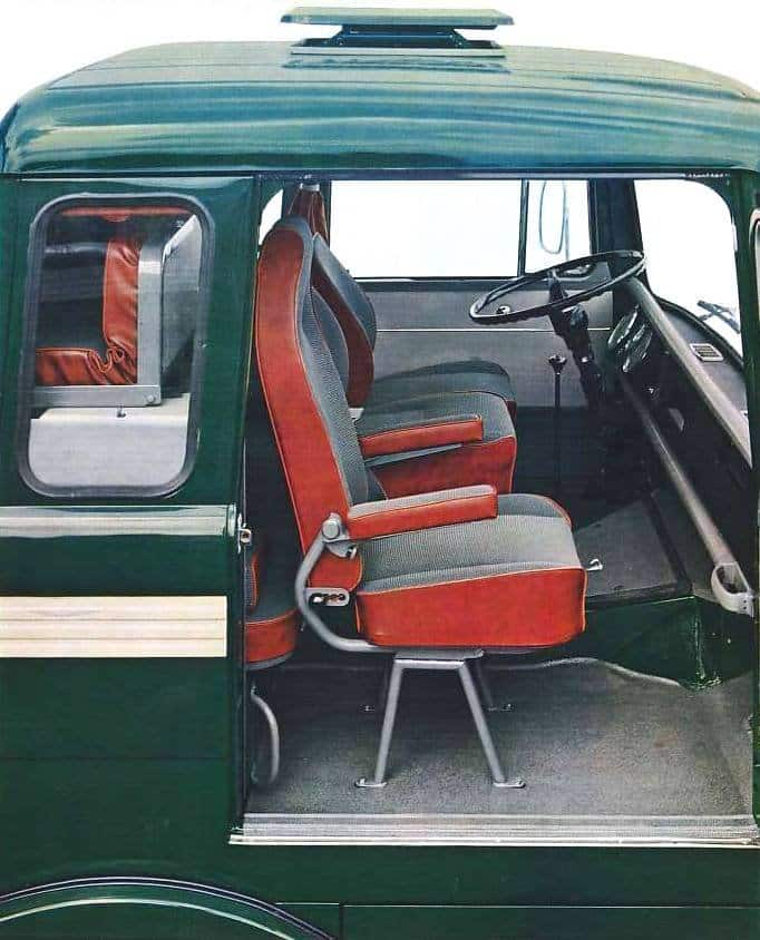 Cabine cubique de Mercedes : allongement en 1965