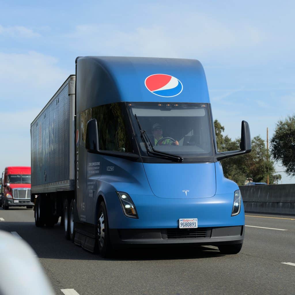 Tesla Semi camion electrique Pepsi en service