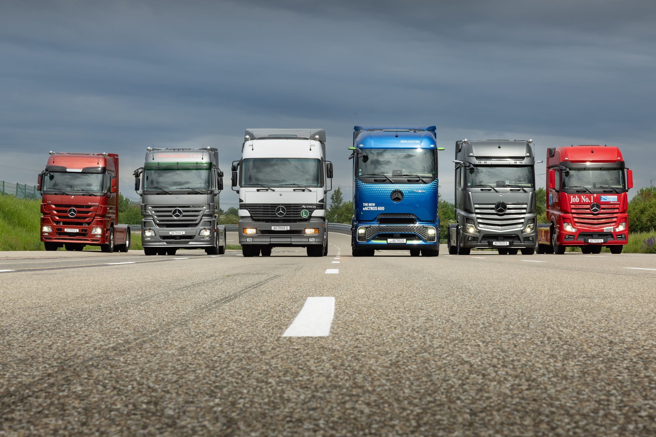 Mercedes : le célèbre modèle de camion Actros fête ses 30 ans